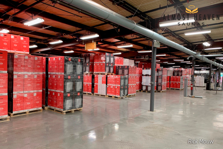 Nel 2019 siamo stati acquisiti dal gruppo Harvia, ma abbiamo continuato a operare sotto il marchio Almost Heaven Saunas | Kirami