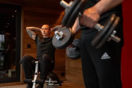 Kirami FinVision® -lounge XL | Una stanza adatta a diverse attività.