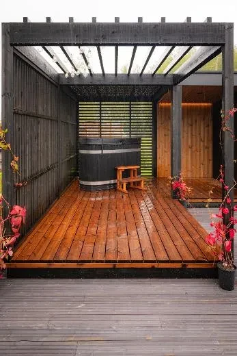 La vostra oasi sotto una Kirami FinVision® -pergola!